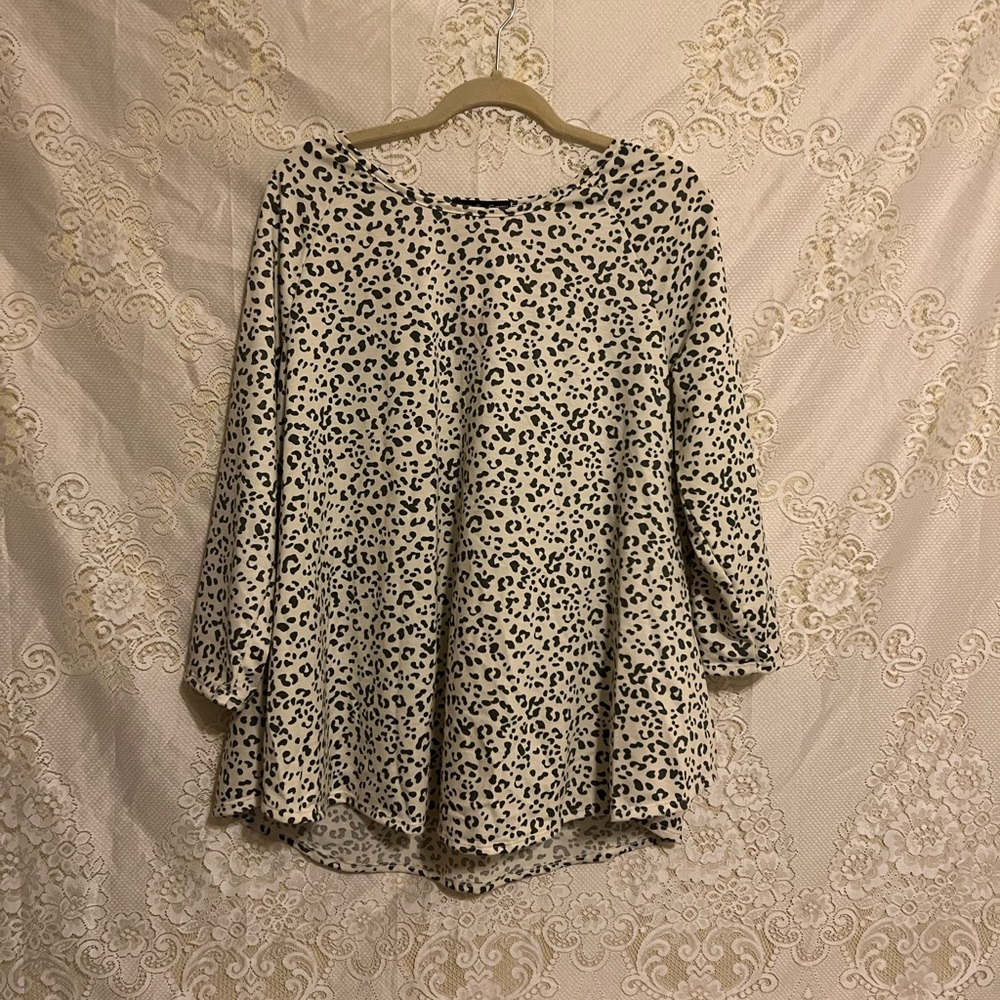 NWT Kim & Cami 1X Tunic